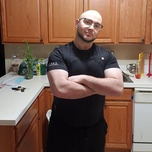 Meet your Posher, Eli